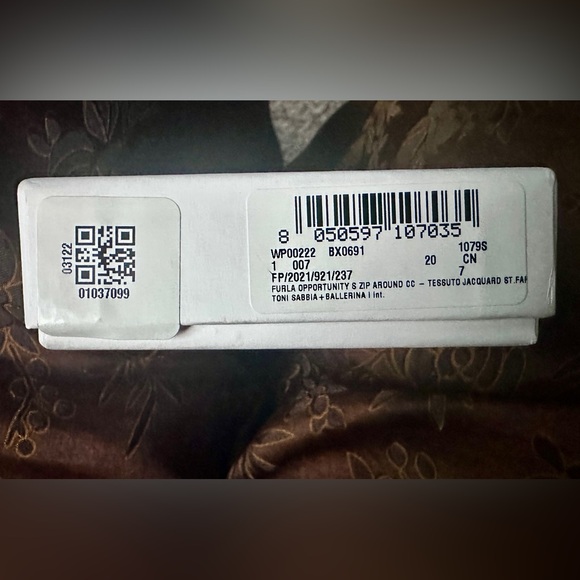 New In Box FURLA OPPORTUNITY S ZIP
AROUND Small Wallet TONI SABBIA+BALLERINA - Picture 10 of 10